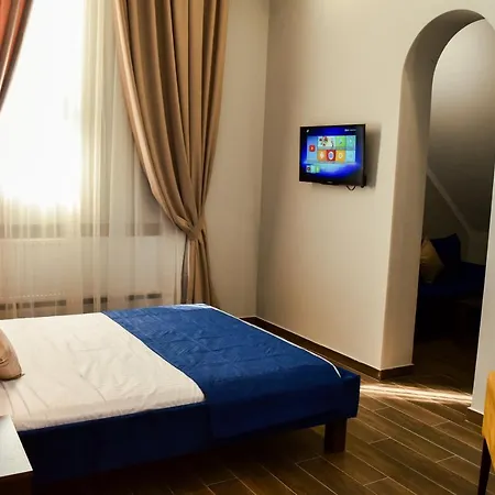 Alfredo Otel Odessa